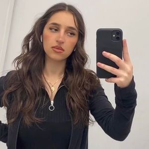 Meet your Posher, Lorinn